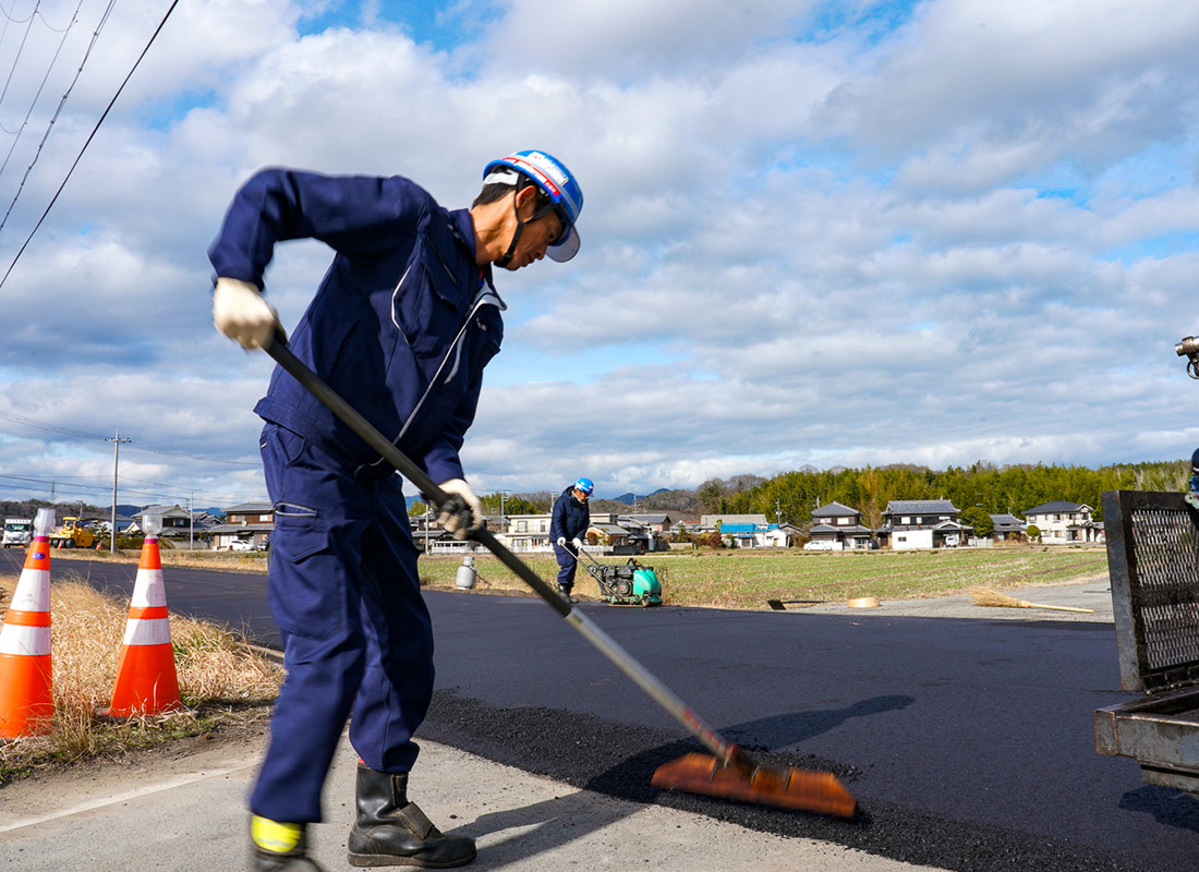 人を育て、環境に配慮する会社であるための活動